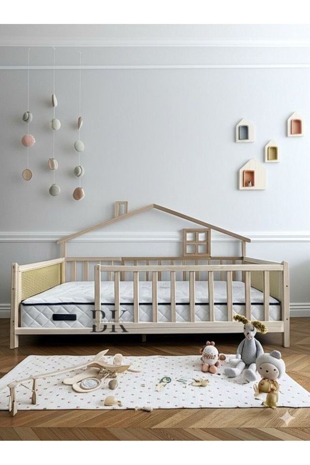 Hasır Doğal Ahşap Montessori Bebek ve Çocuk Karyolası