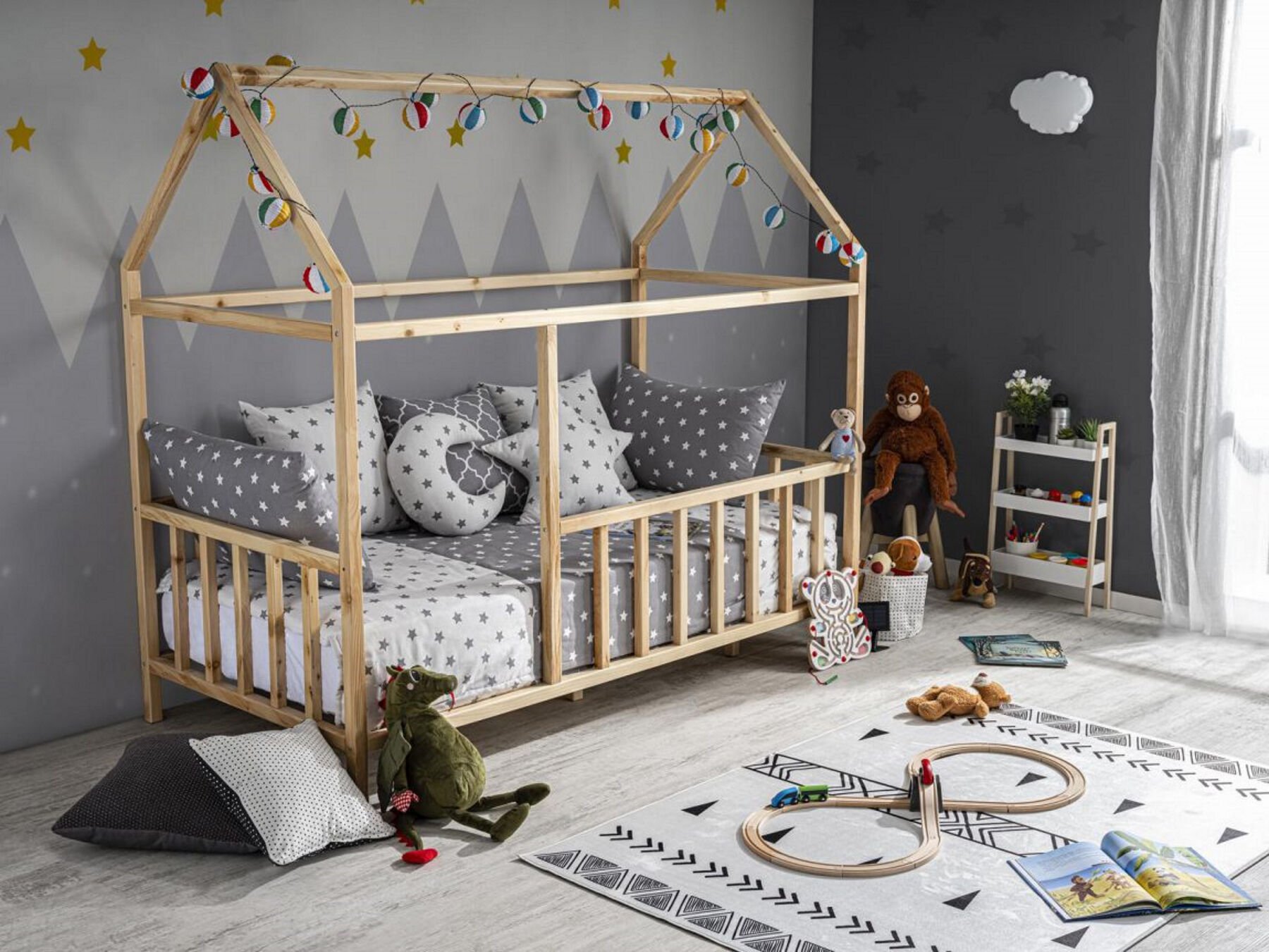 BABY KİNDER ÇATILI DOĞAL MONTESSORİ BEBEK & ÇOCUK KARYOLASI